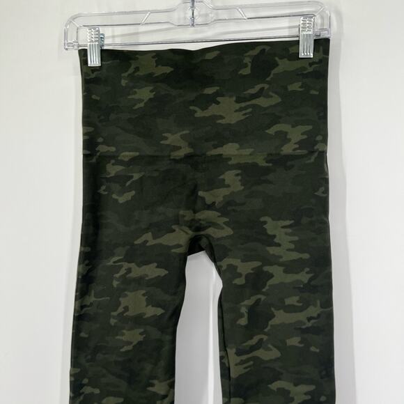 Spanx Look at Me Now High-Waisted Seamless Leggings in Green Camo - Picture 7 of 7